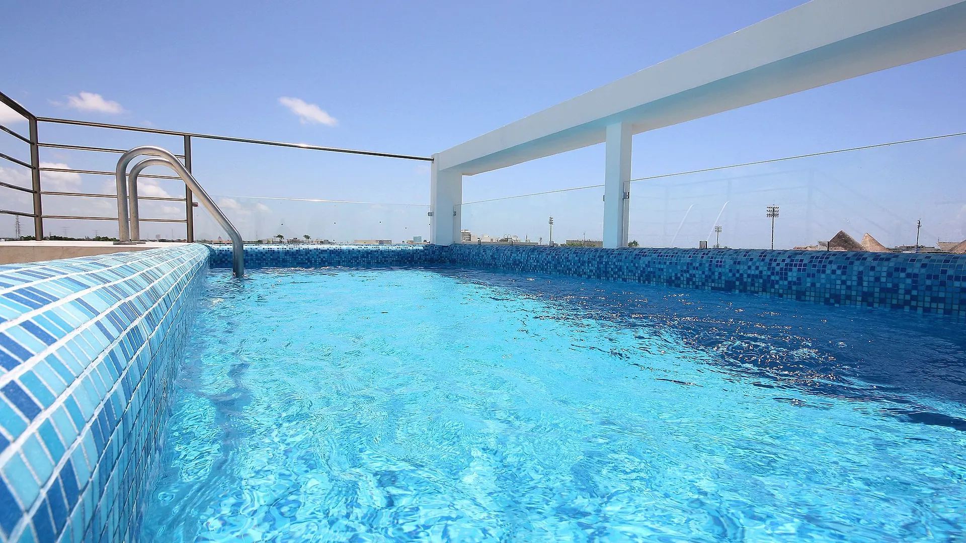Menesse 32 01 By Imexico Apartment Playa del Carmen Mexico